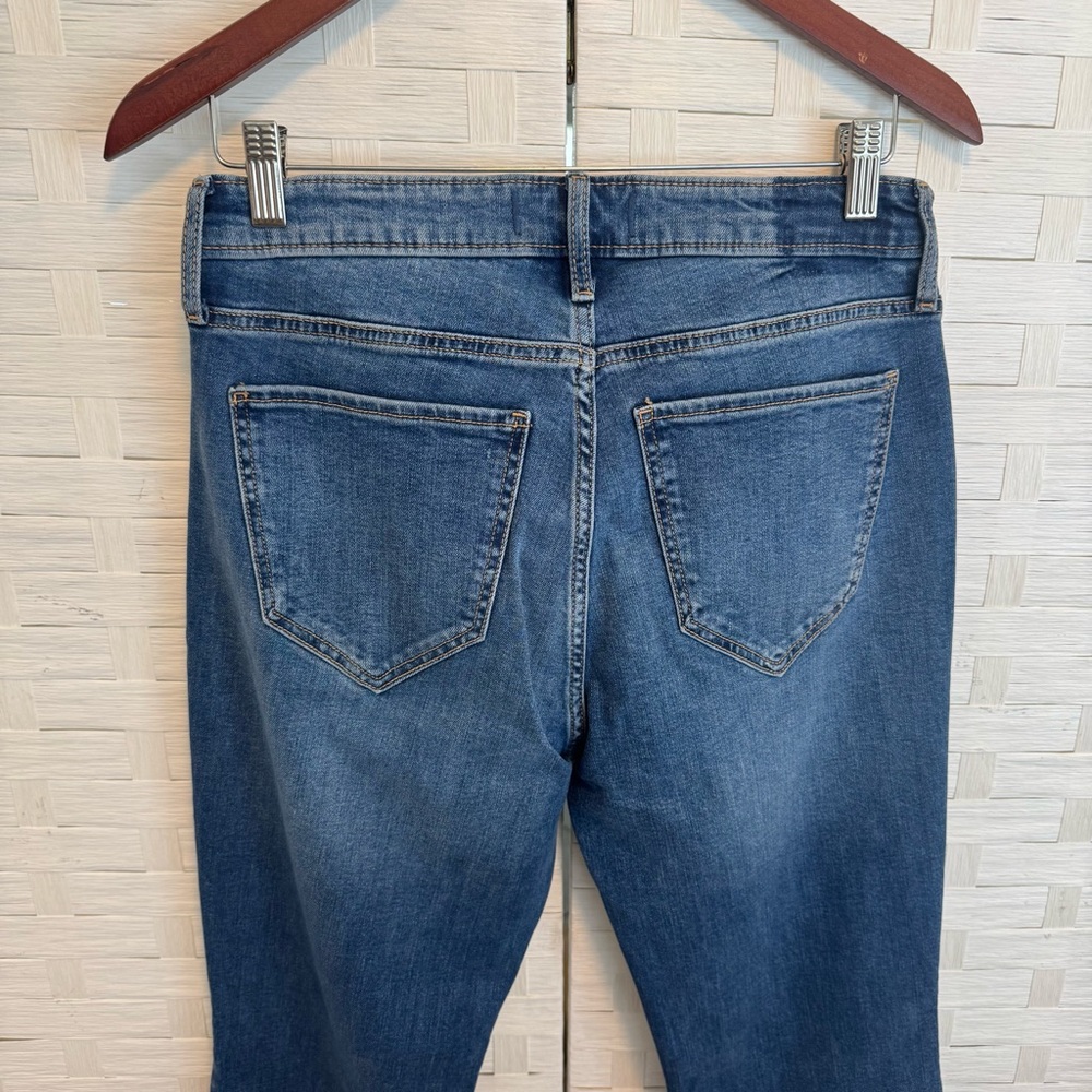 Abercrombie & Fitch The Flare Ultra High Rise Medium‎ Wash Jean Size 30/10R - Picture 8 of 14